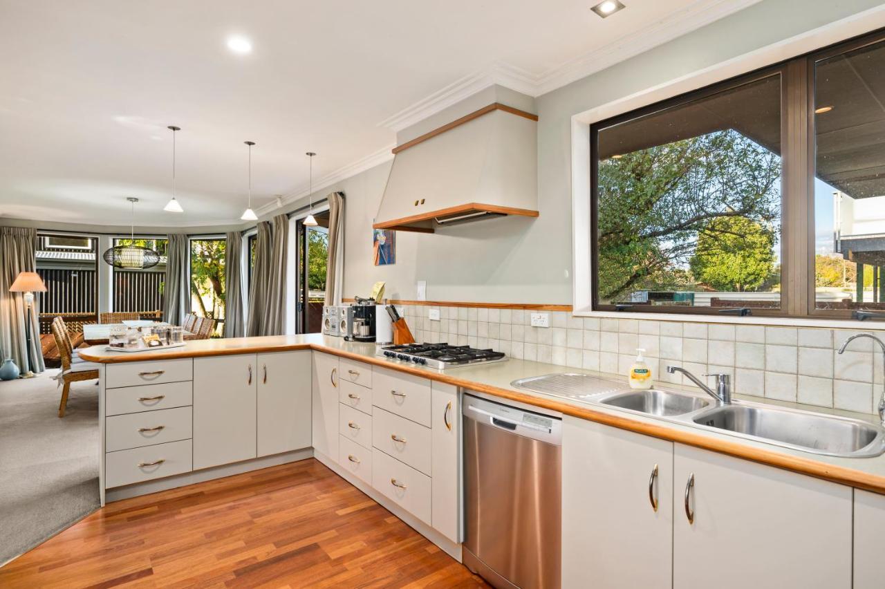 Taupo Escape - Rainbow Point Holiday Home Exteriér fotografie
